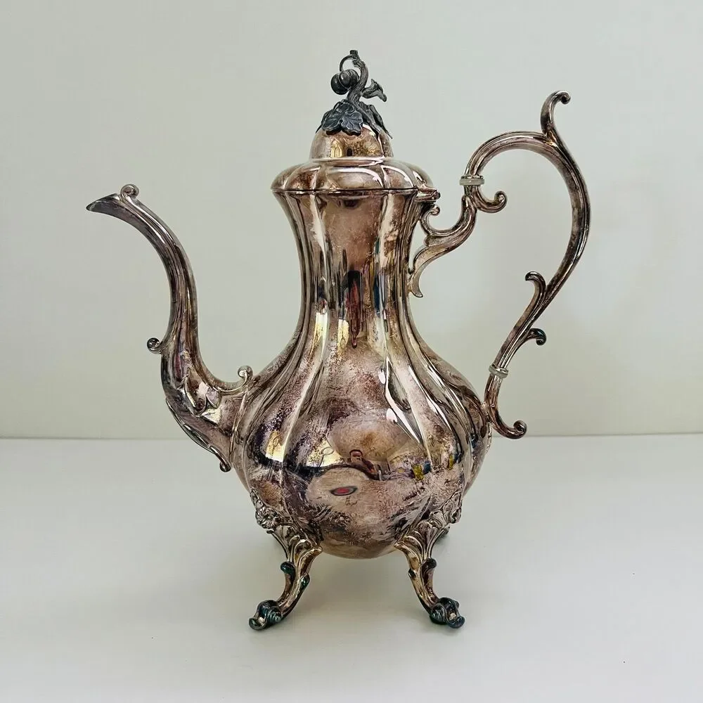 REED & BARTON 1795 Winthrop Silver Plated Melon Shape Tall Coffee Teapot